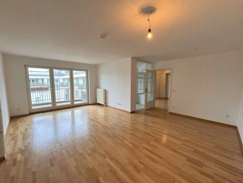Lichtdurchflutete 3-Zimmer-Wohnung mit großzügiger Dachterrasse! — photo 1